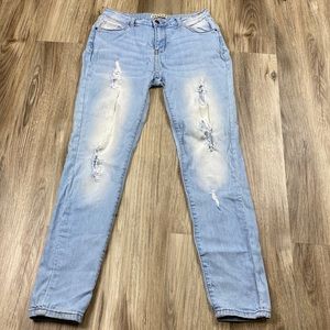 Light Wash Distressed Skinny Jean